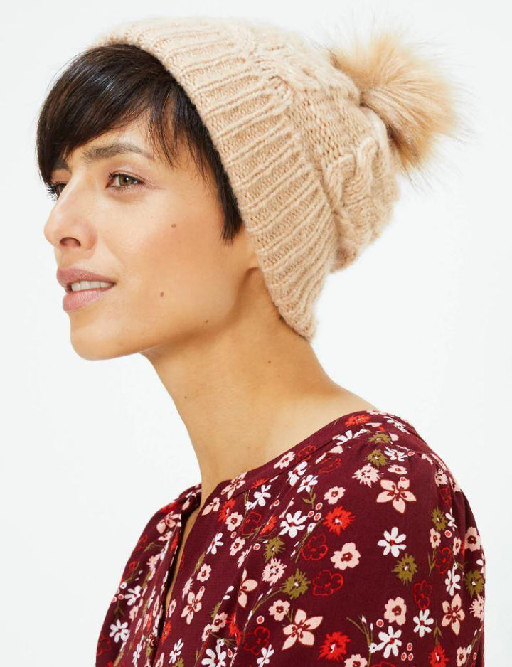 M&S Ladies Cap T01/5106F