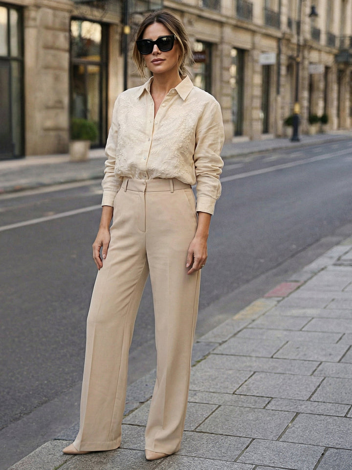 Beige Embrioderd Button Down