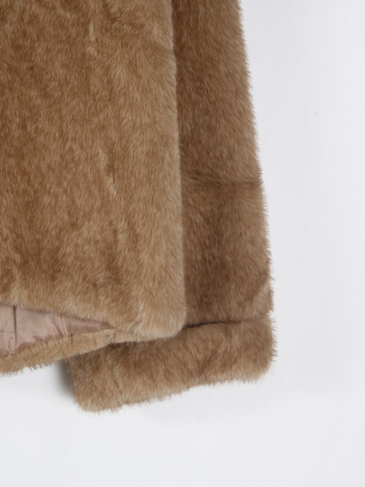 Glossy Ladies Fur Coat 8069