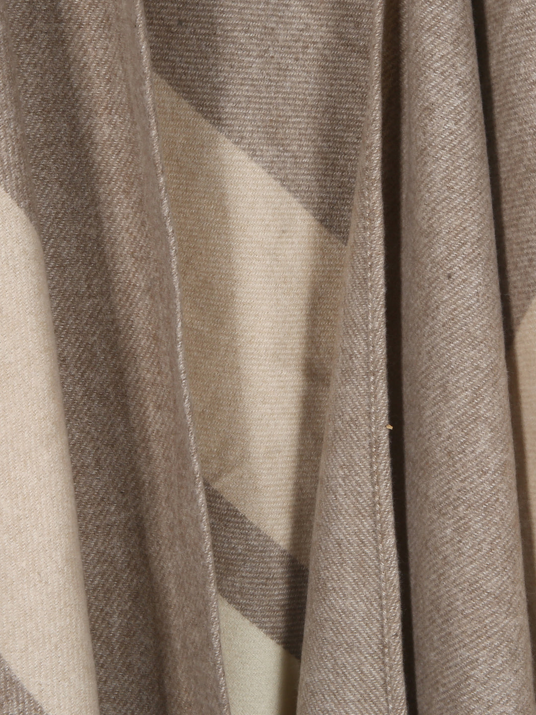 Primark Ladies Reversible Cape shawl 3957001