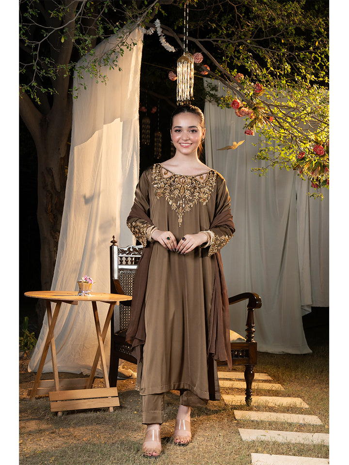 Minnie Threads MT-HAZEL-BROWN-1030