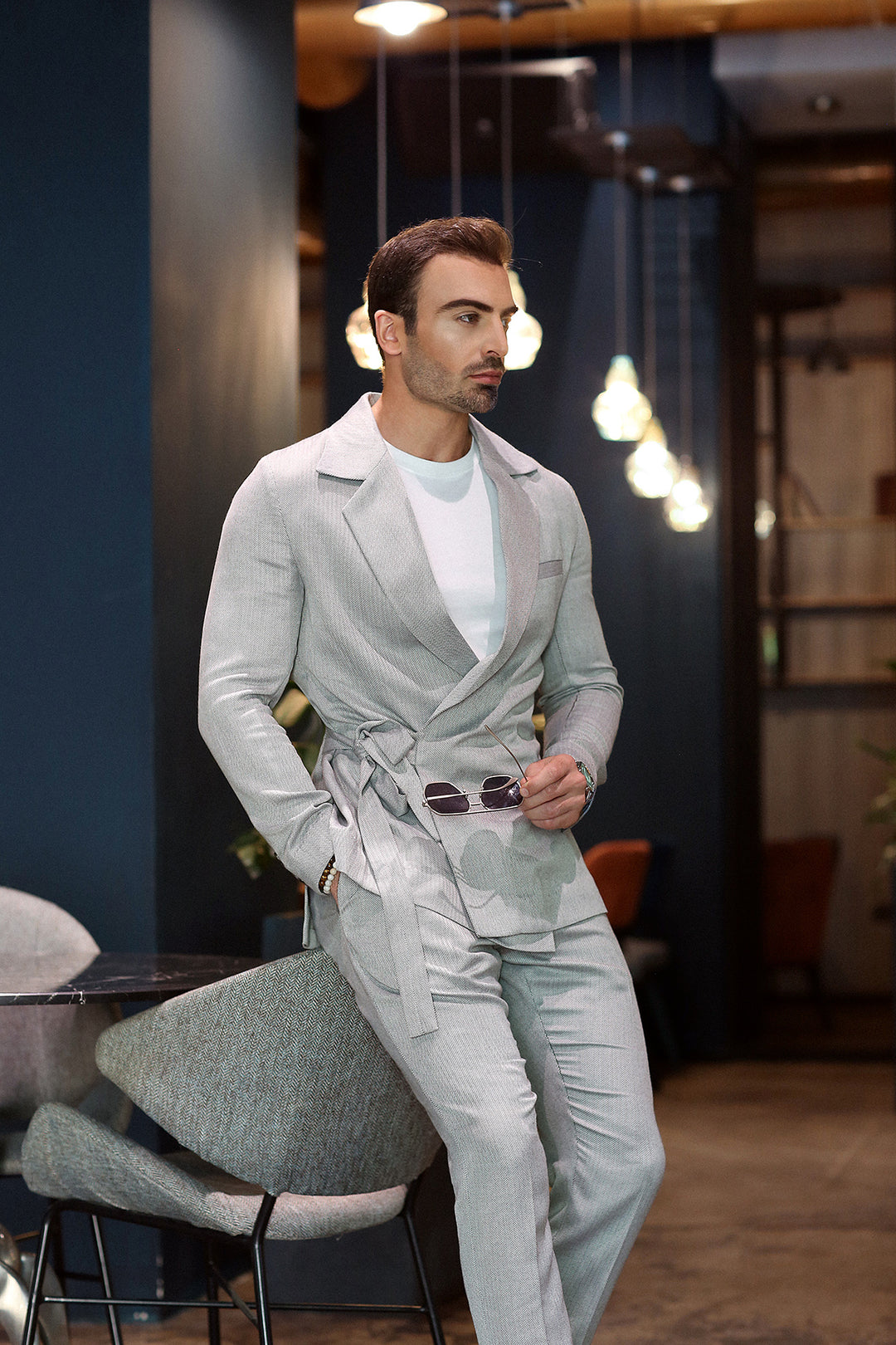 Modern Slim-Fit Cros- Cut Suit HH-V-SU-1612