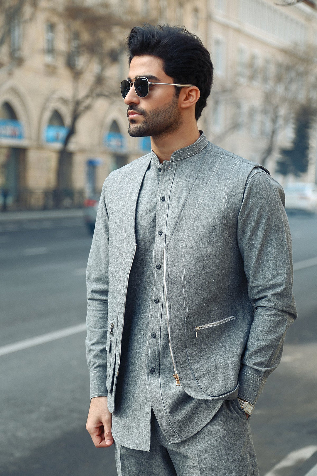 2-Piece Modern Suit with Separate Waistcoat