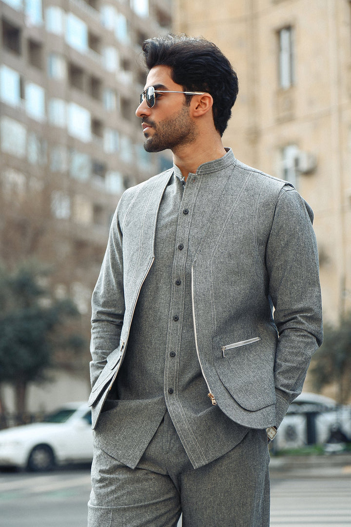2-Piece Modern Suit with Separate Waistcoat