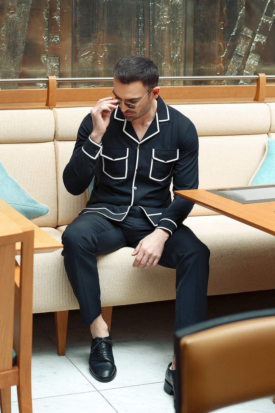 Contrast Binding Suit