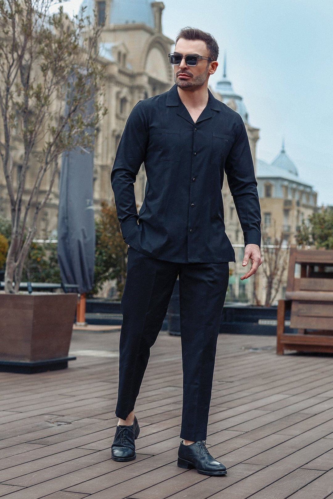 Modern Classic Suit With Pleats