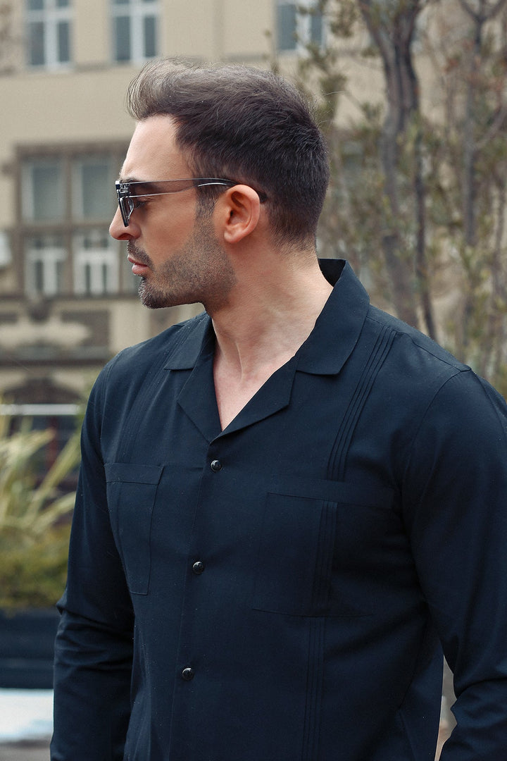 Modern Classic Suit With Pleats