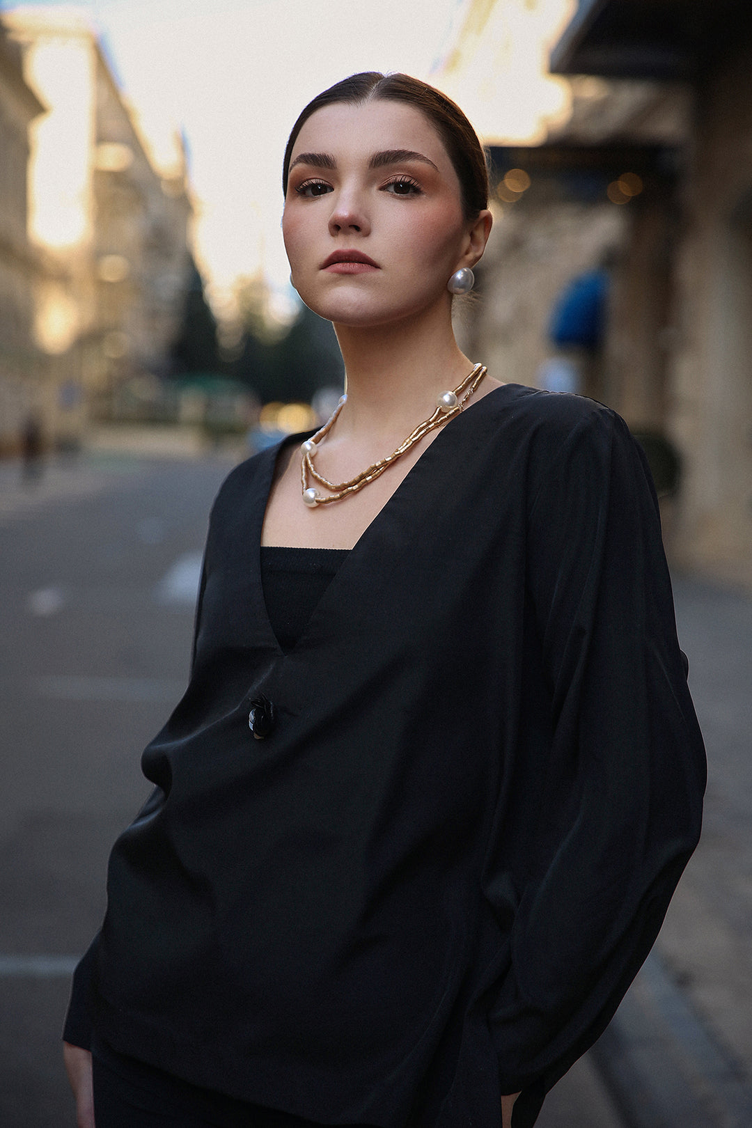 IRIS Cotton Black V Neck