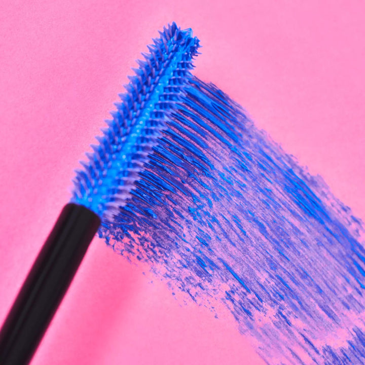 Essence I Love Extreme Blue Crazy Volume (202316)