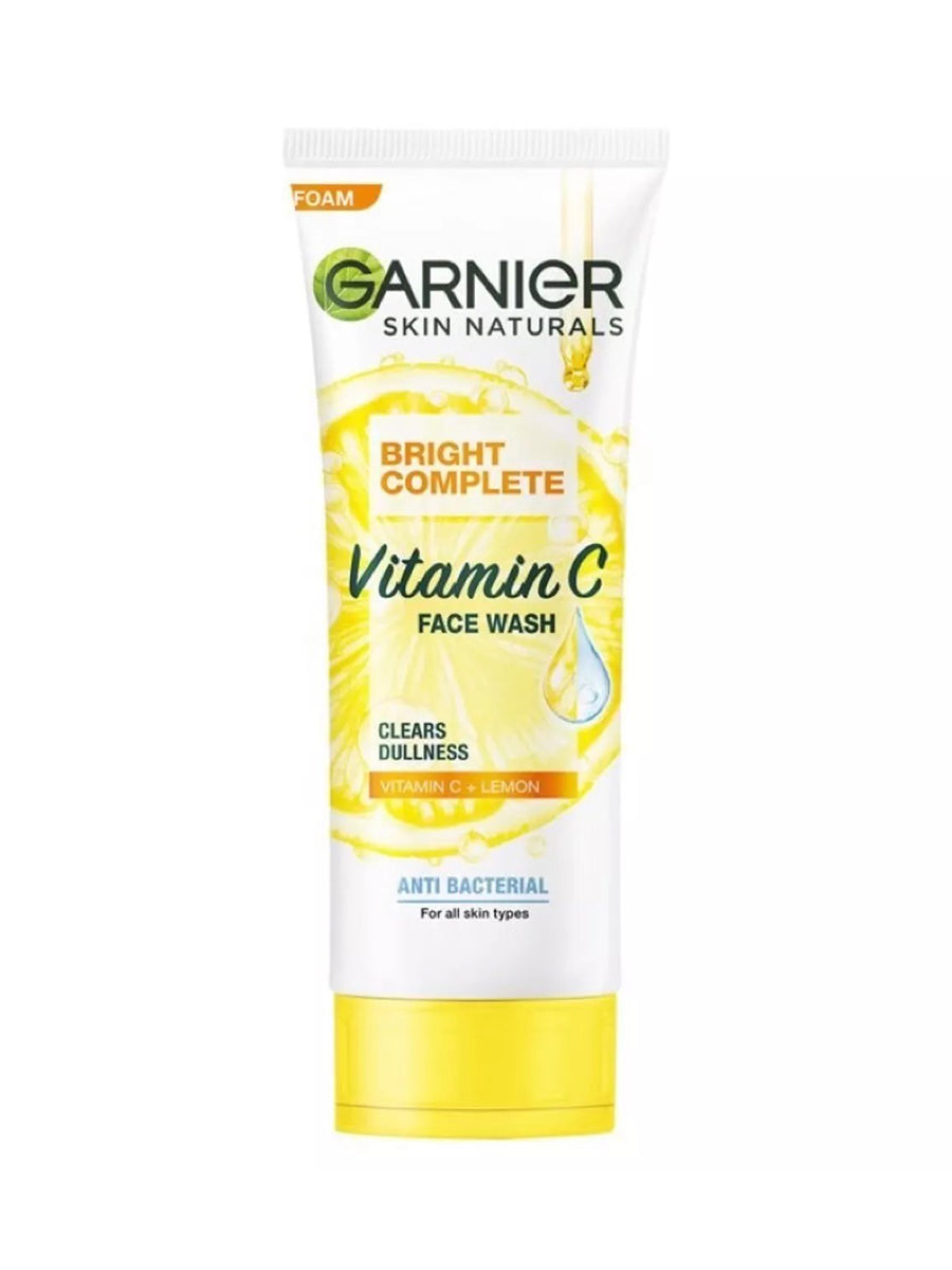 Garnier Scrub Light Brightening Anti Dullness 100Ml