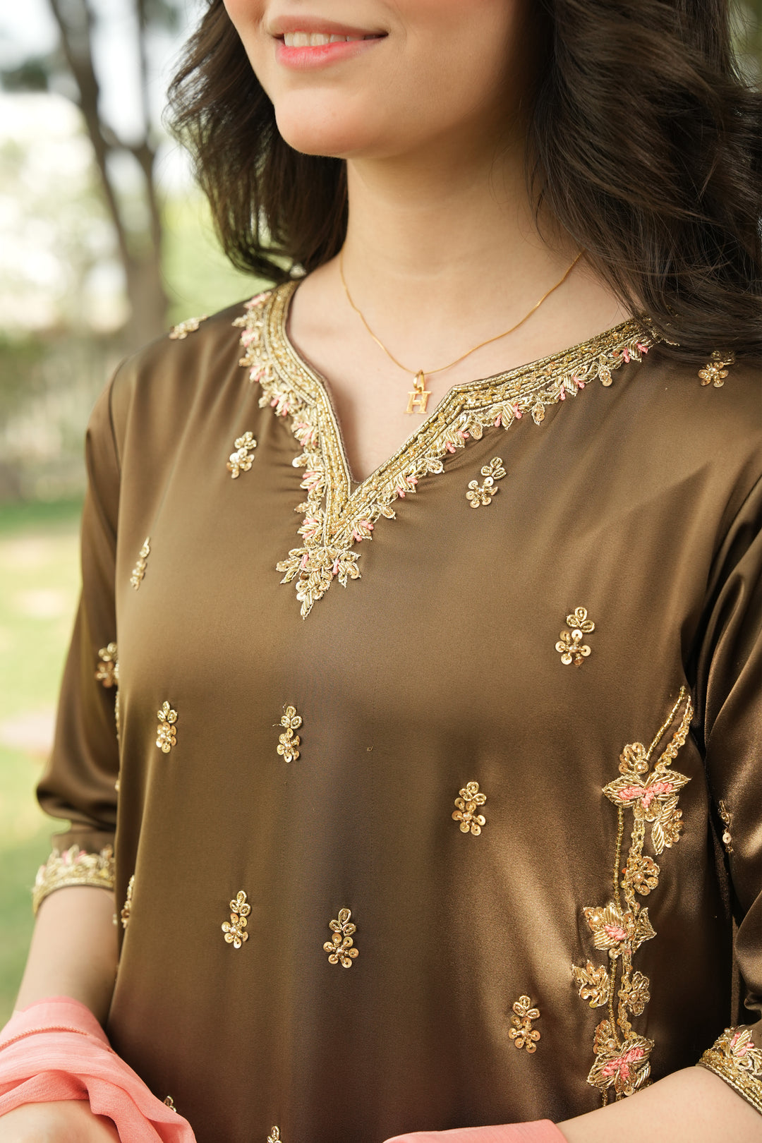 Minnie Threads MT-HANDE-BROWN-1038