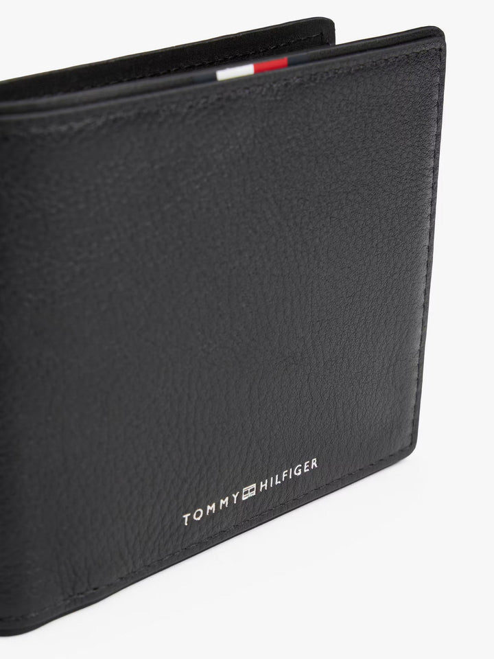 TH Men Leather Wallet Corp CC Black XM0XM0840GDS