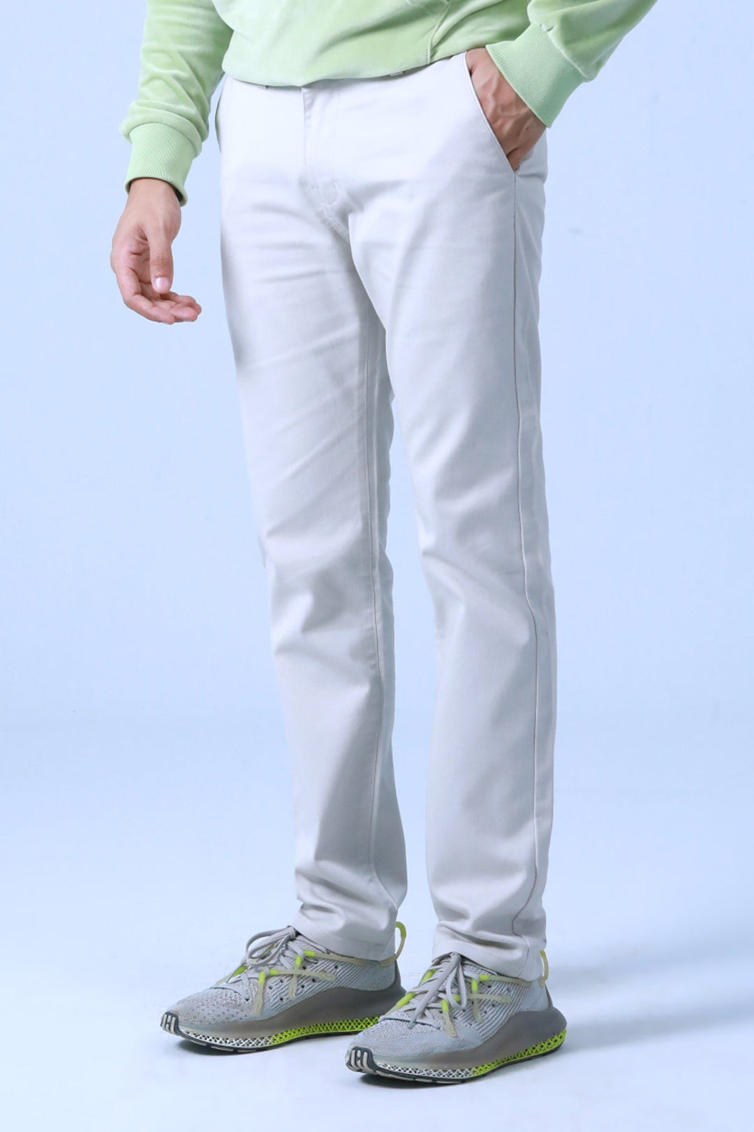 SLIM FIT CHINOS