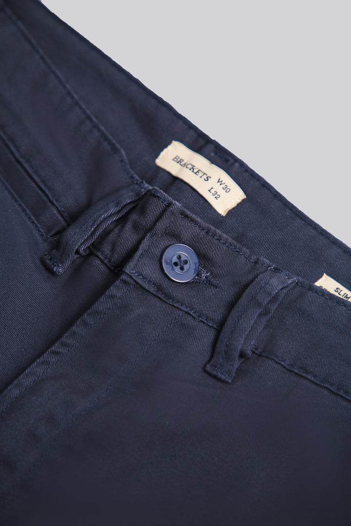 STRAIGHT SLIM FIT CHINOS