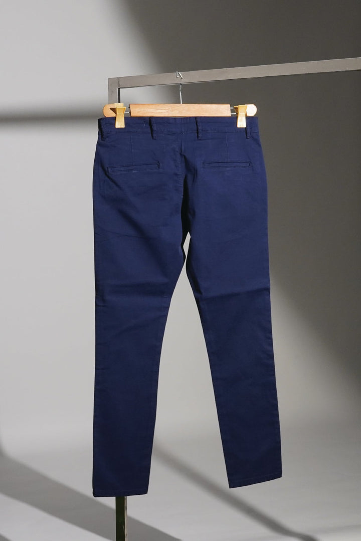 CHINO PANTS