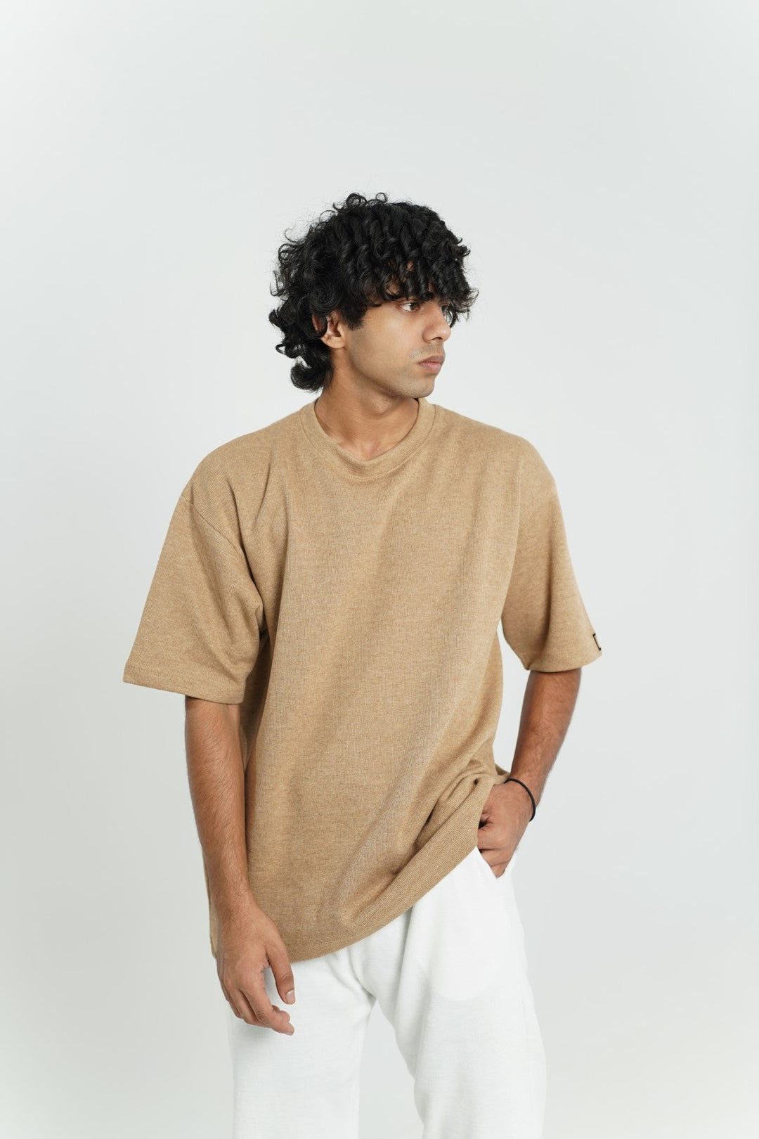 DROP SHOULDER T-SHIRT