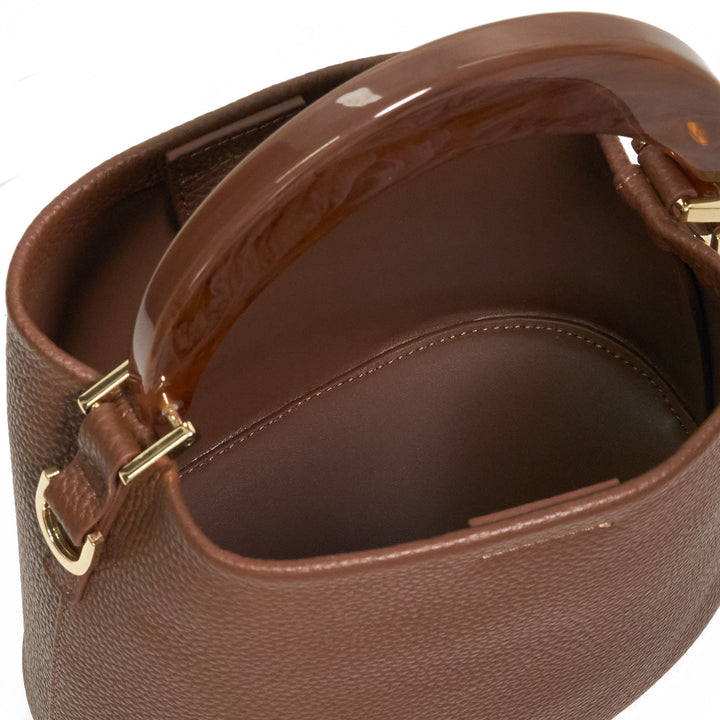 DHARLA - BROWN