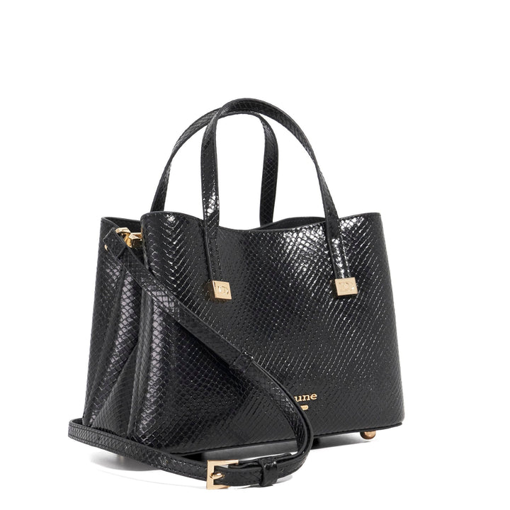 DOMINANTLY - BLACK