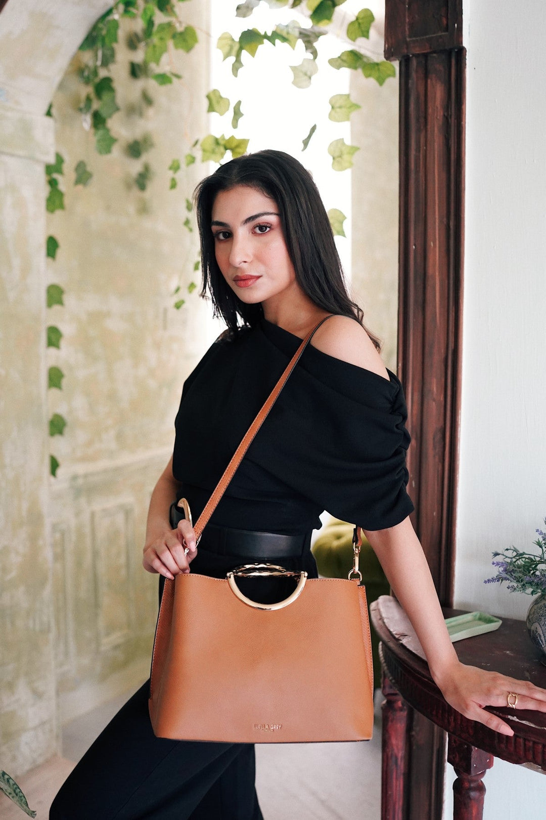 Petra Camel Tote