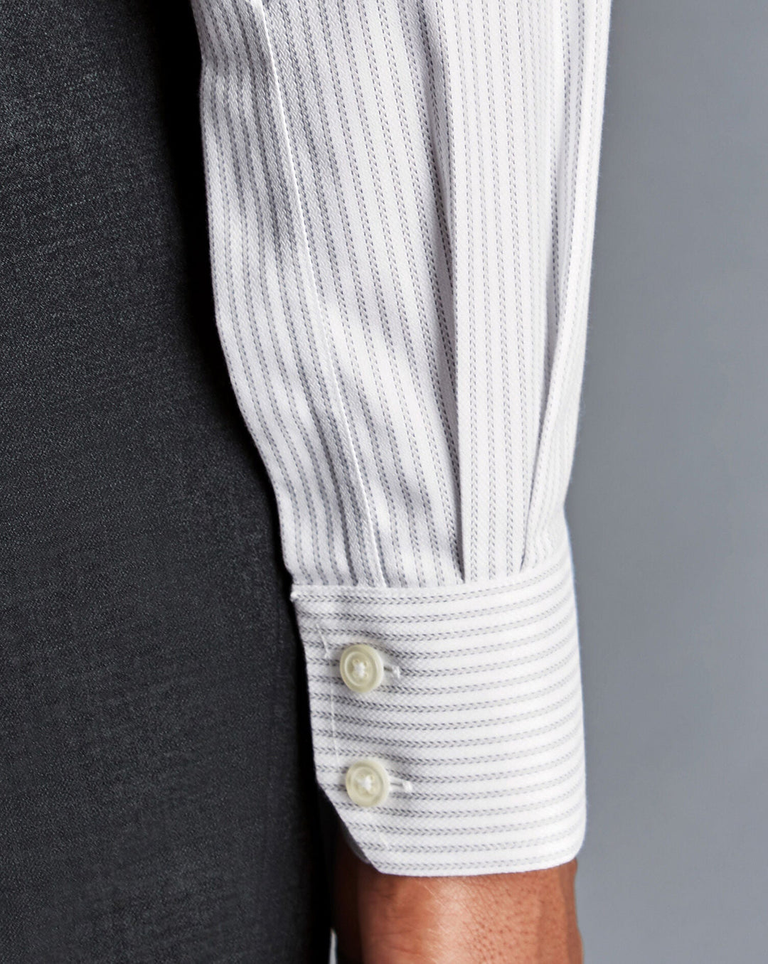 Charles Tyrwhitt Light Grey Non-Iron Richmond Weave Stripe Cutaway Slim Fit Shirt