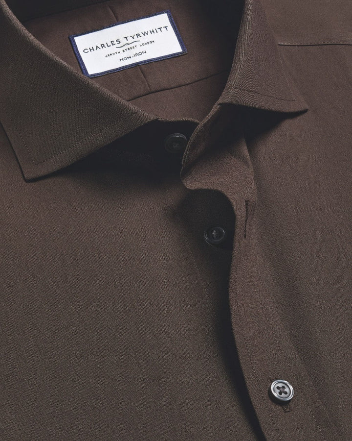 Chocolate Non-Iron Stretch Poplin Cutaway Slim Fit Shirt