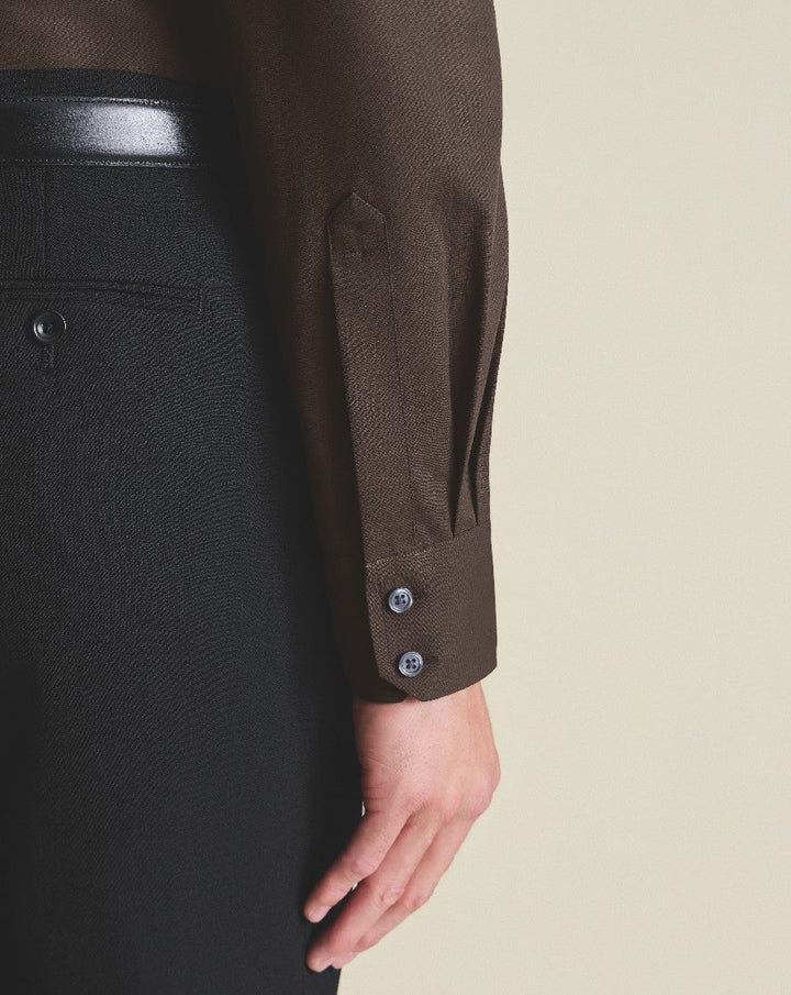 Chocolate Non-Iron Stretch Poplin Cutaway Slim Fit Shirt
