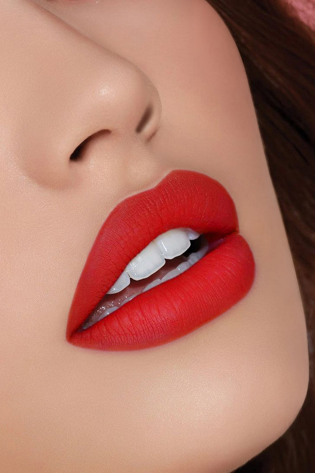 VIDA Matte Matters Lip Stick 02