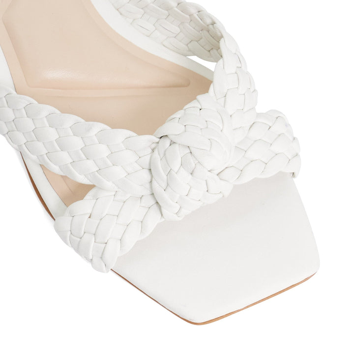 LACEES - WHITE