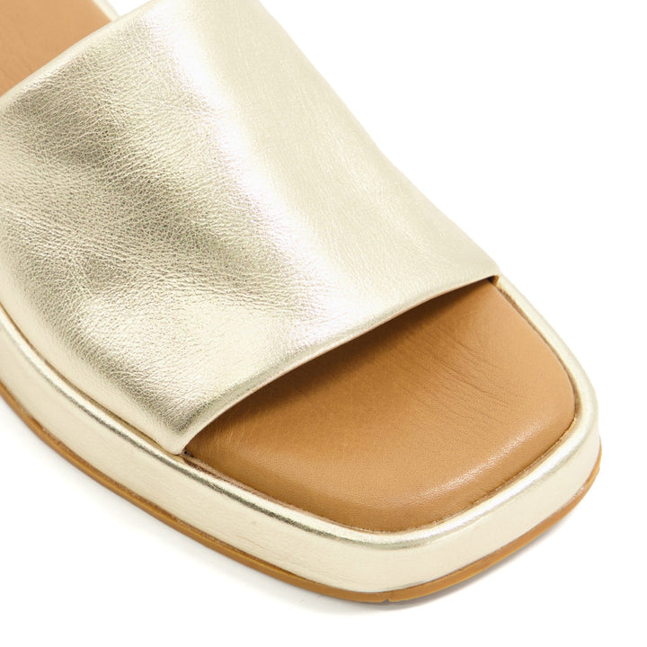 LARLEY T - GOLD