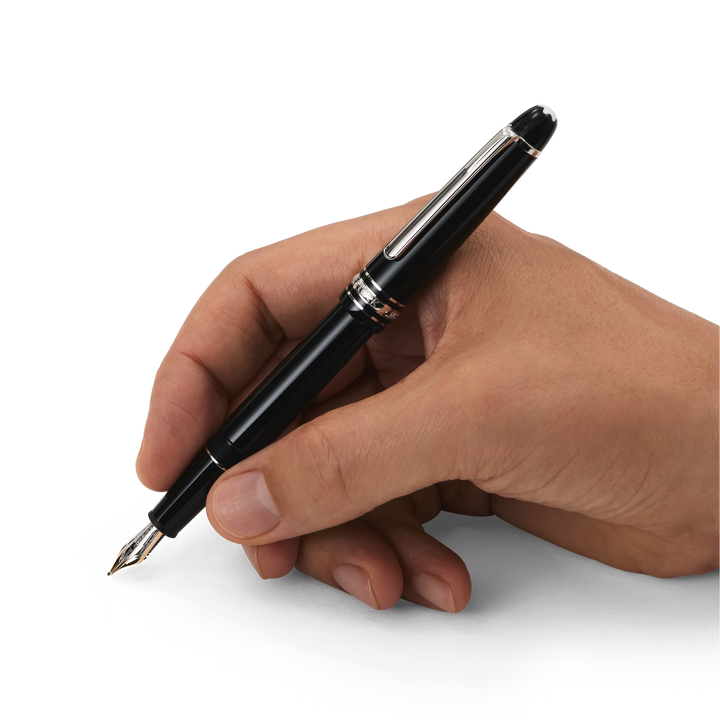 Meisterstück Classique Fountain Pen MB132468