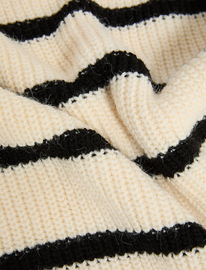 M&S Ladies Scalloped Crew Neck Button Detail Vest Tank Top T38/0266S