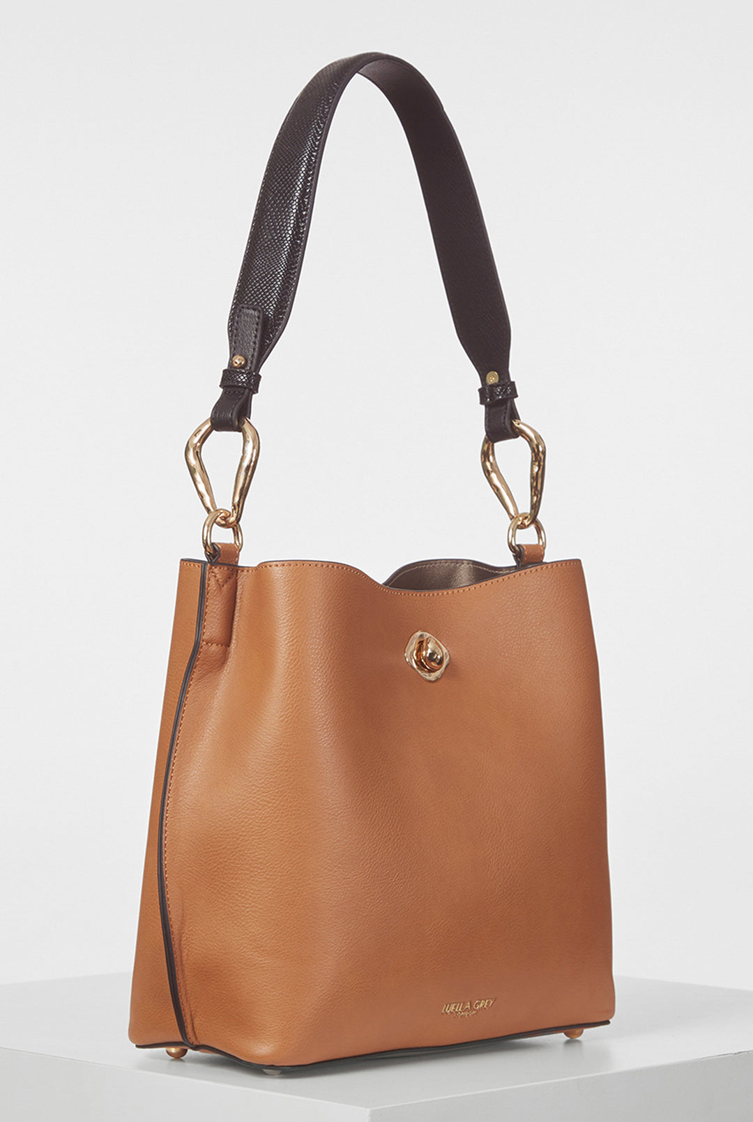 Celia Di Camel/Black Hobo Tote