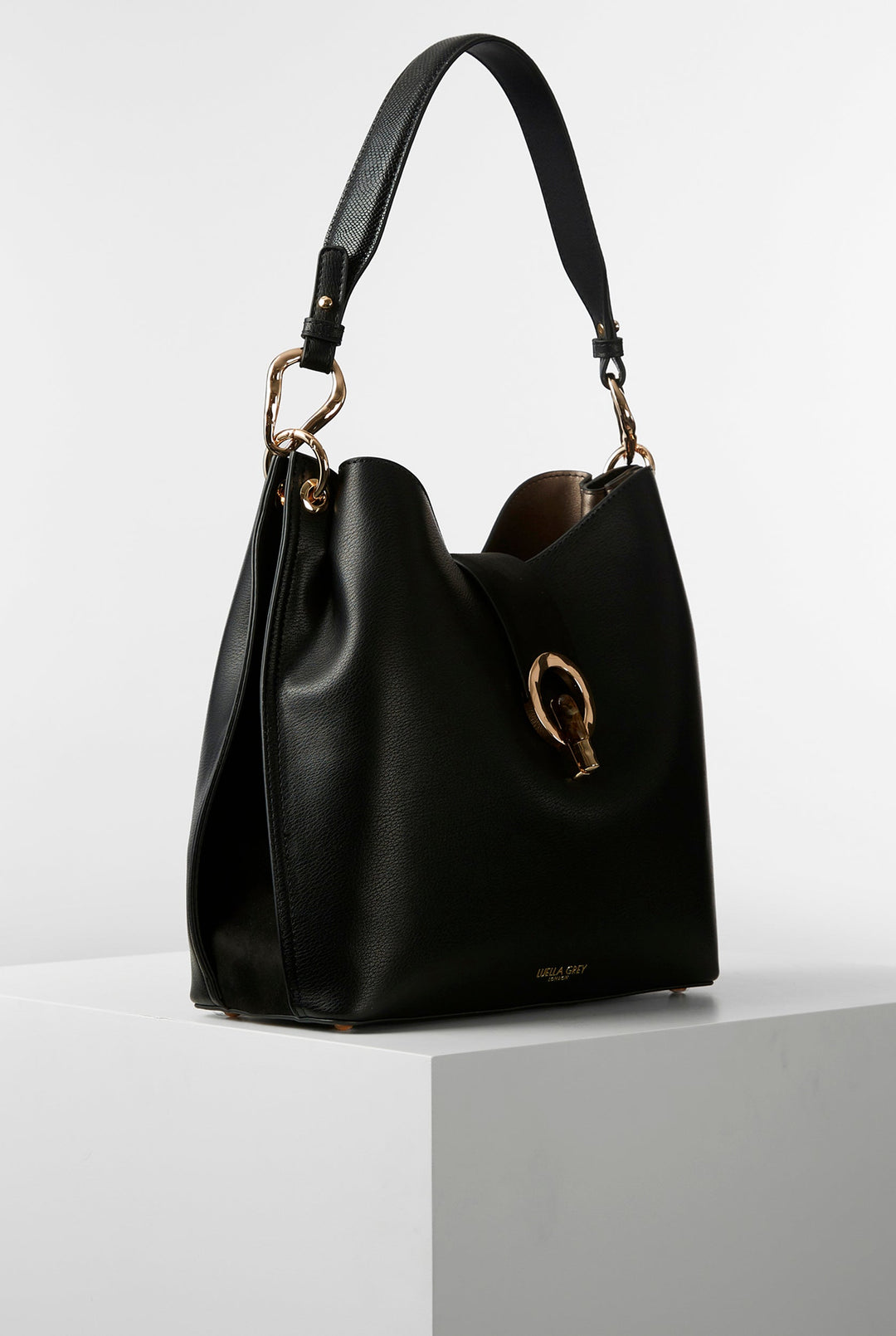 Lottie Black Resin Twistlock Hobo