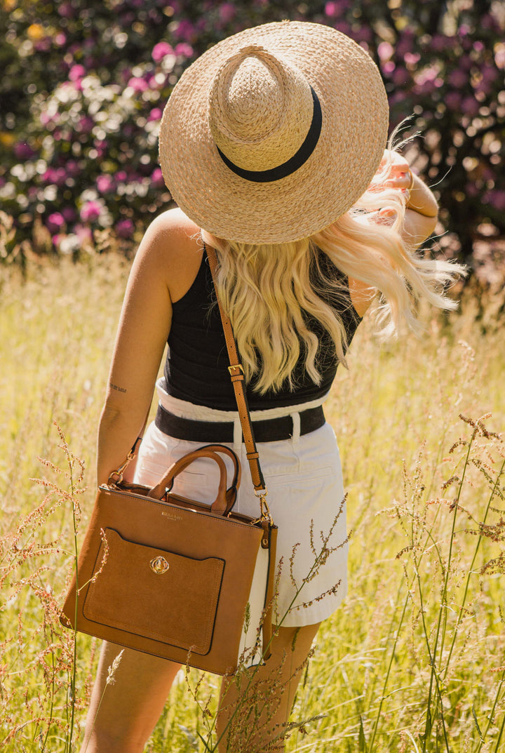 Olympia Camel/White Tote