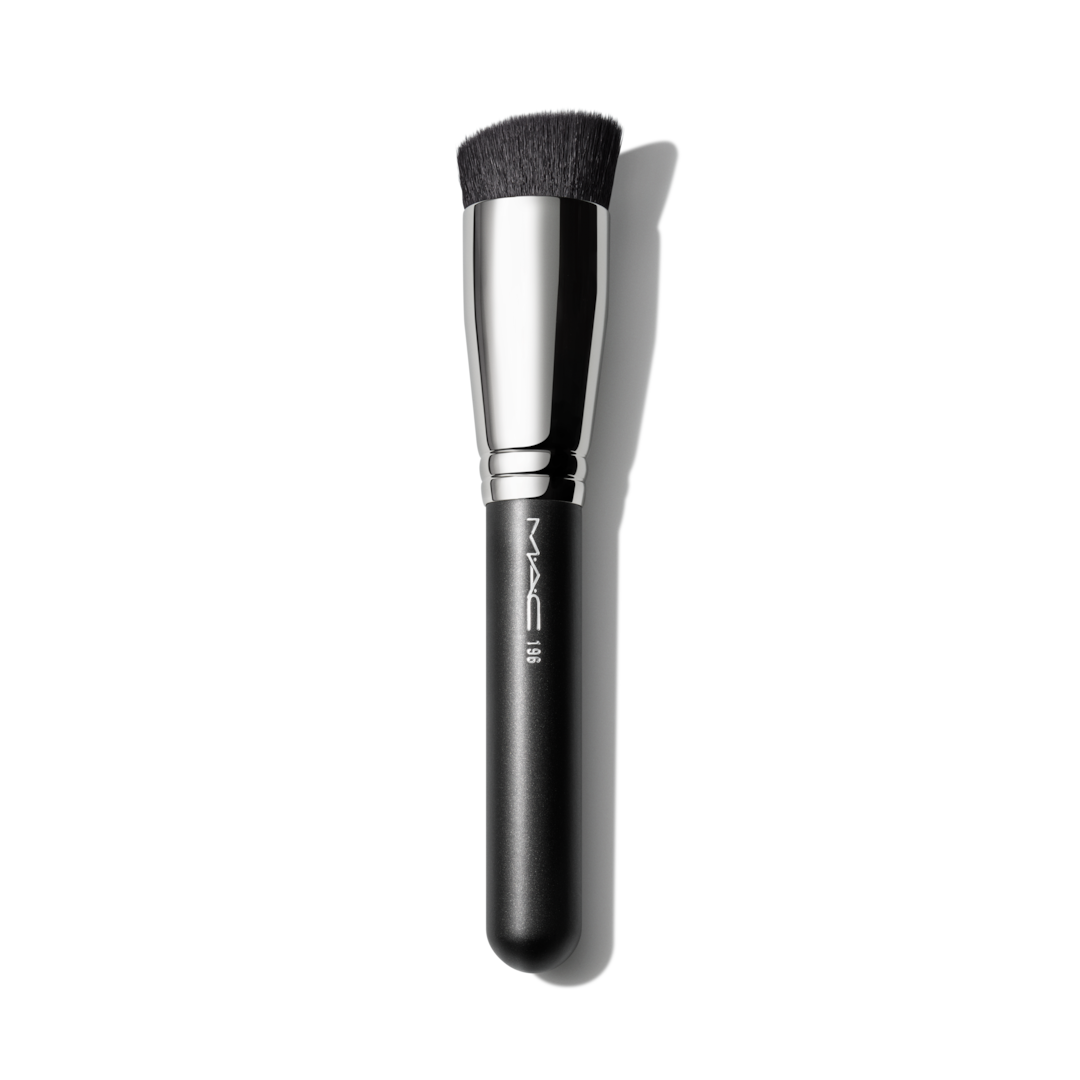 Mac Slanted Flat Top Foundation Brush 196