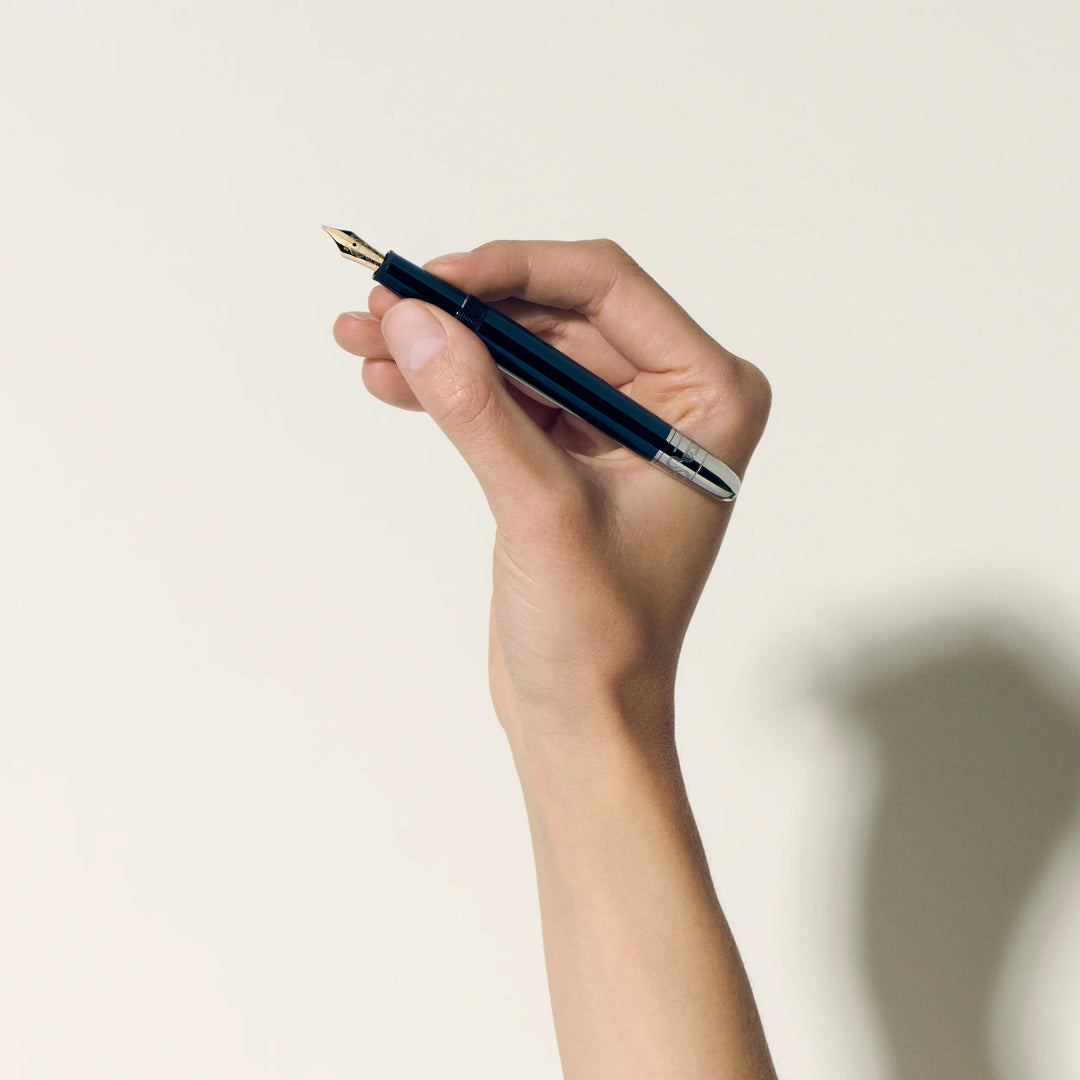 Meisterstück Around the World in 80 Days Classique Fountain Pen 132879