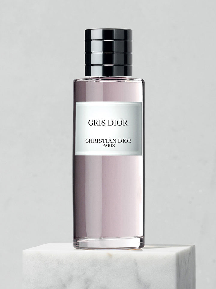 CD Gris Montaigne EDP 250ml
