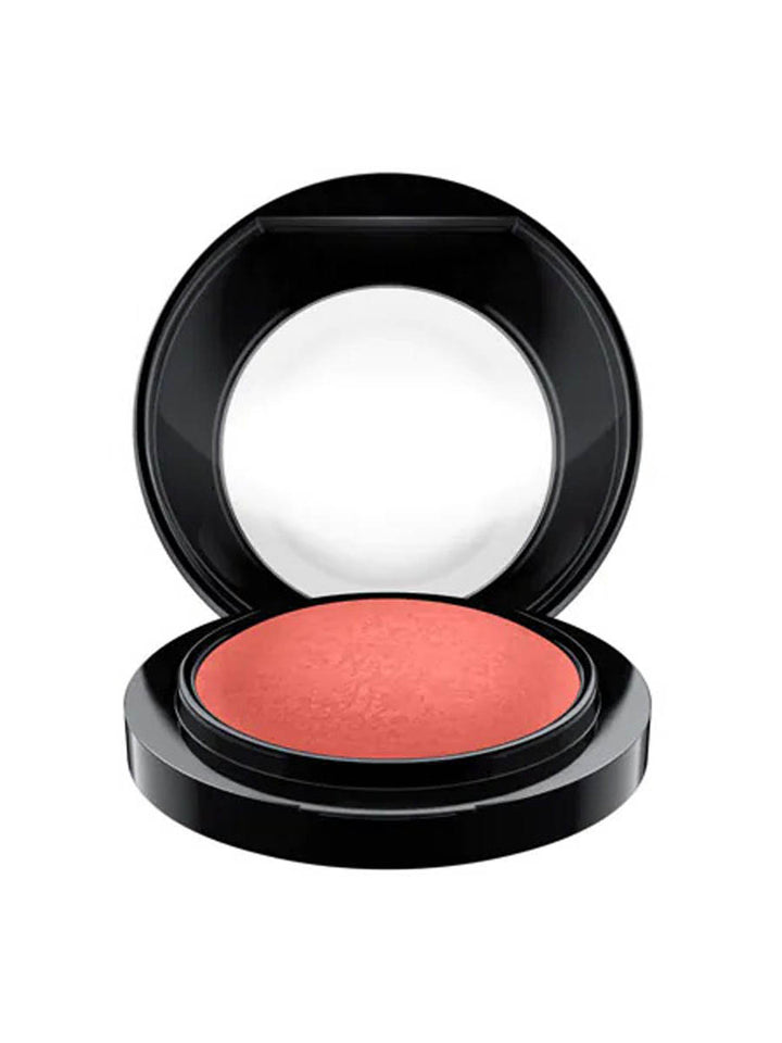 MAC Mineralize Blush on Flirting with Danger 4G